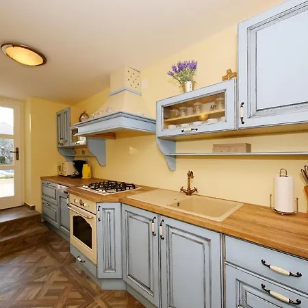 Cosy Rustica Croatia Villa