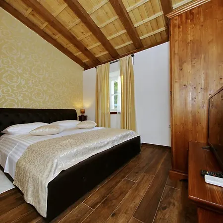Cosy Rustica Croatia Villa *