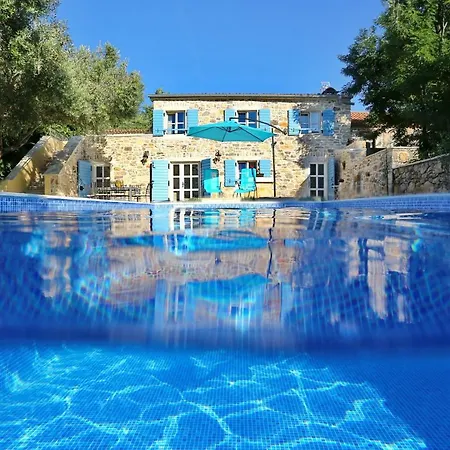 Villa Cosy Rustica Croatia Vir